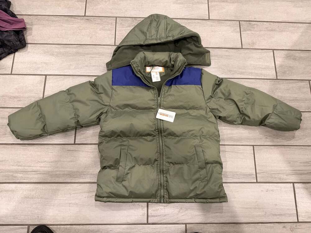 Operation Warm Puffer Jacket Size 10/12 Green Hooded Coat